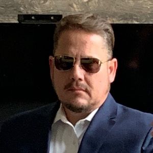 Meet your Posher, Jose